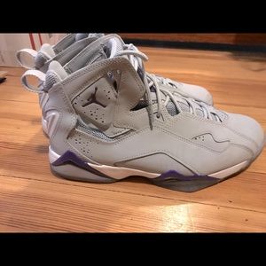 Air Jordan True Flight Wolf Grey Purple Size 9